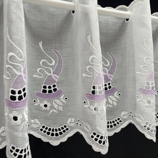 Valletje nr.335 wit 27cm hoog met lila heksenhoed