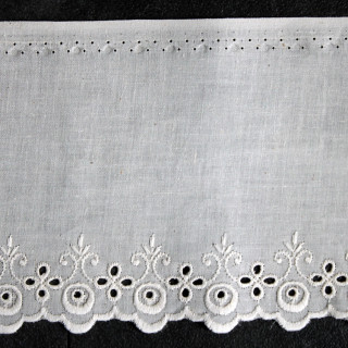 Ecru broderie rand 10 cm hoog nr.27