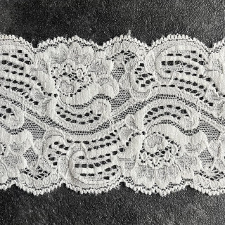 Creme elastisch kant 3 cm hoog nr.39