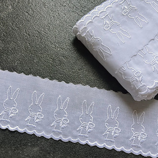 Broderie randje nijntje wit 6 cm hoog nr.31