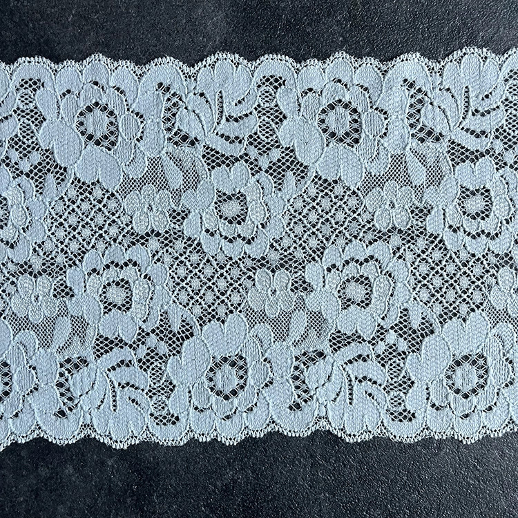 Turquoise elastisch kant 15 cm hoog nr.44