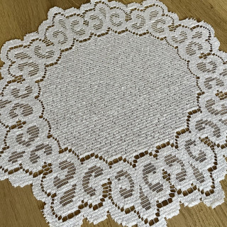 Wit kanten kleedje rond | 30 cm diameter (nr.2)