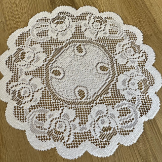 Kanten kleedje wit diameter 30 cm (nr.11)