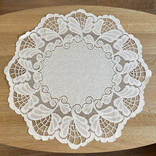 Kanten kleedje ivoor diameter 62 cm (nr.21)