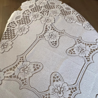 Kanten kleedje wit 108cm x 108 cm (nr.7)