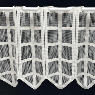 Valletje nr.395 ecru 31cm hoog