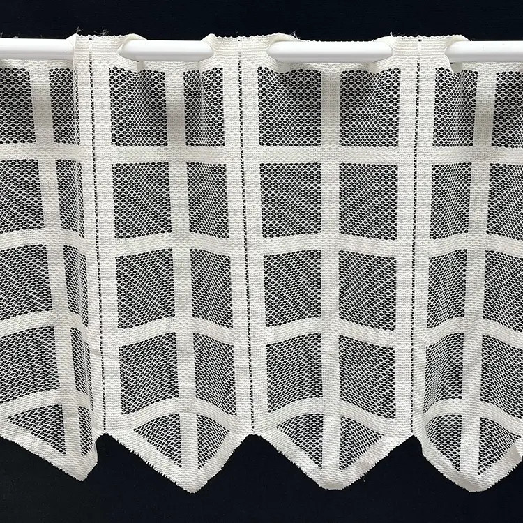 Valletje nr.395 ecru 31cm hoog