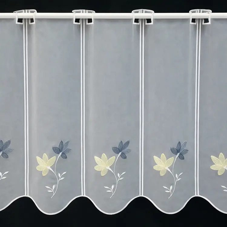 Valletje nr.348 hoogte 48cm wit met blauwe en groene bloemen