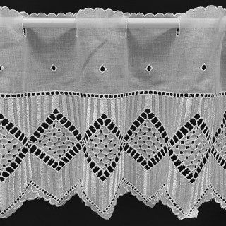 Valletje nr. 87 wit 28cm hoog | Korte vitrage valletjes