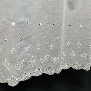 1,8 m valletje nr.109 hoogte 59cm wit / valletjes gordijnen