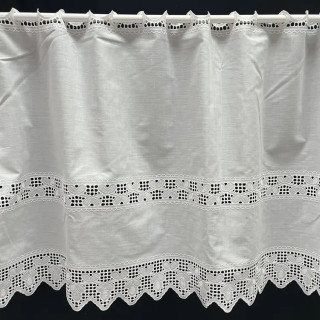 1,9 meter wit valletje nr.474  hoogte 54cm