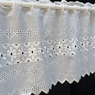 Valletje nr.566 wit 27cm hoog