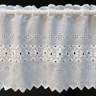 Valletje nr.566 wit 27cm hoog