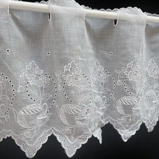 Valletje nr.594 wit 27cm hoog