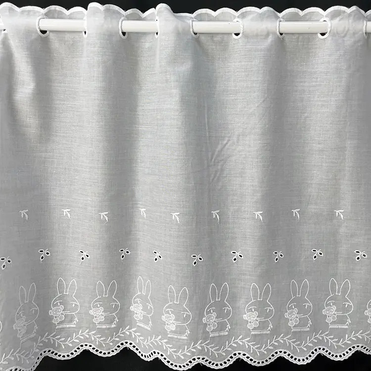 Valletje nr.279 wit met konijntjes hoogte 45cm | Valletjes gordijnen
